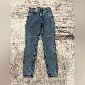 Woman’s Tommy Jeans size 4 Like New